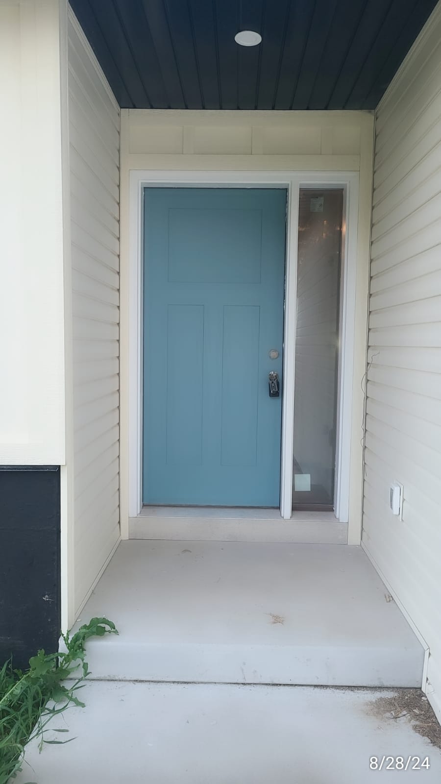 Exterior and interior residential painting. After 9